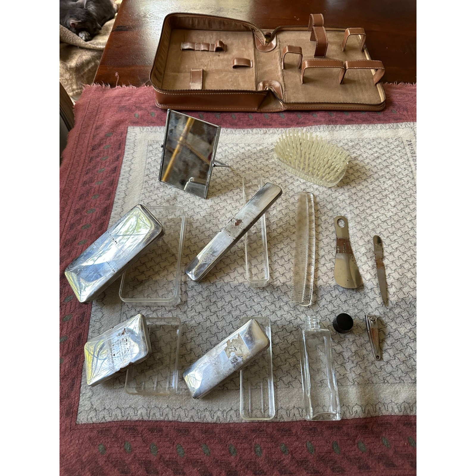 Vintage Men's Travel Grooming Kit Cowhide Leather Case Toiletry Kit USA