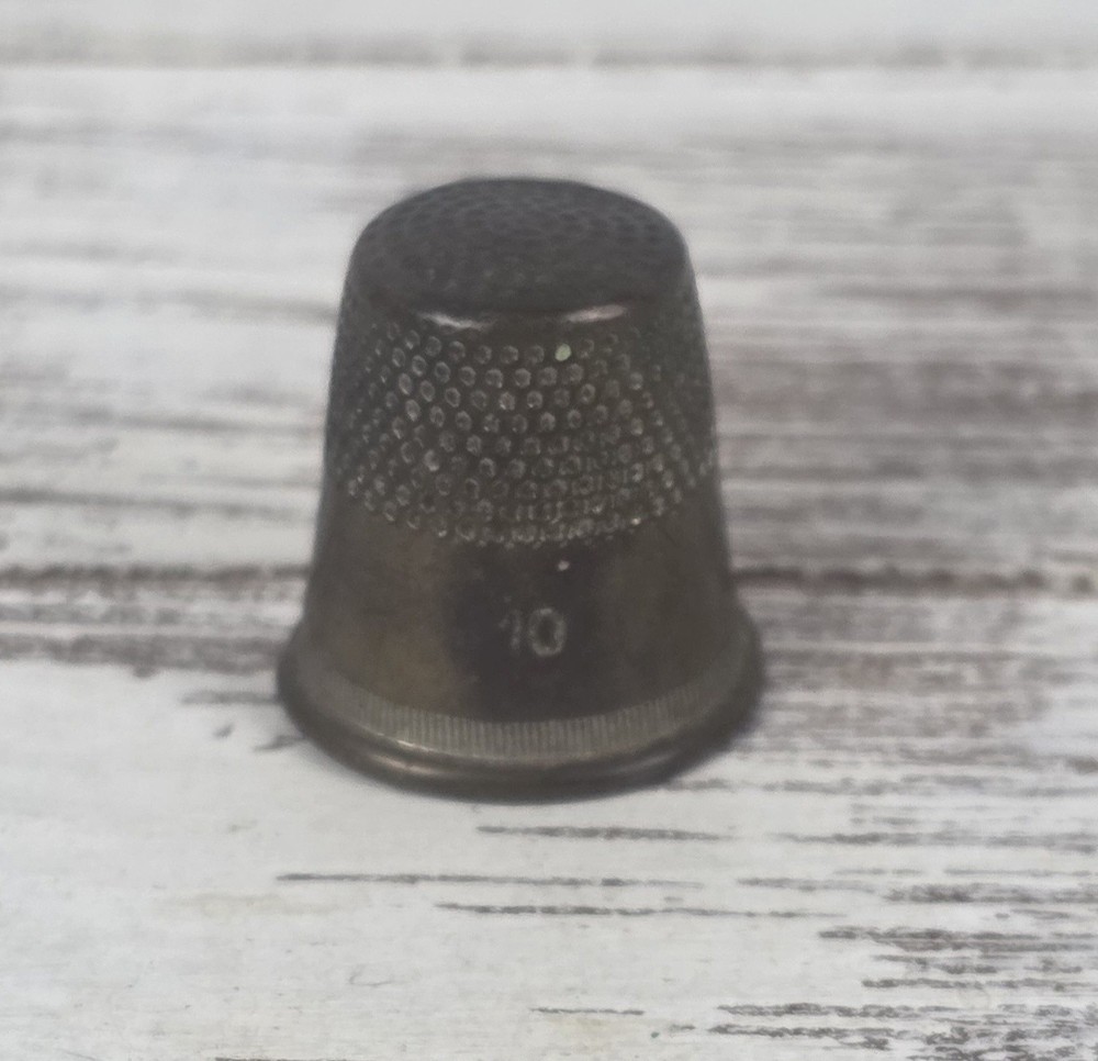 Antique Brass Dimpled Thimble Size 10