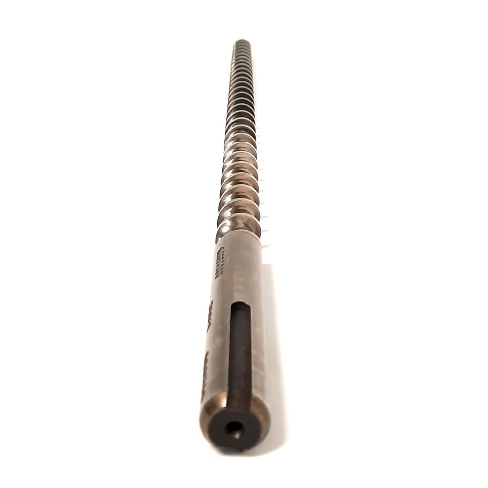 Davis Standard 3/4" Extruder Feedscrew 25-3/4" Long, 21" Screw, 3mm Thread Width