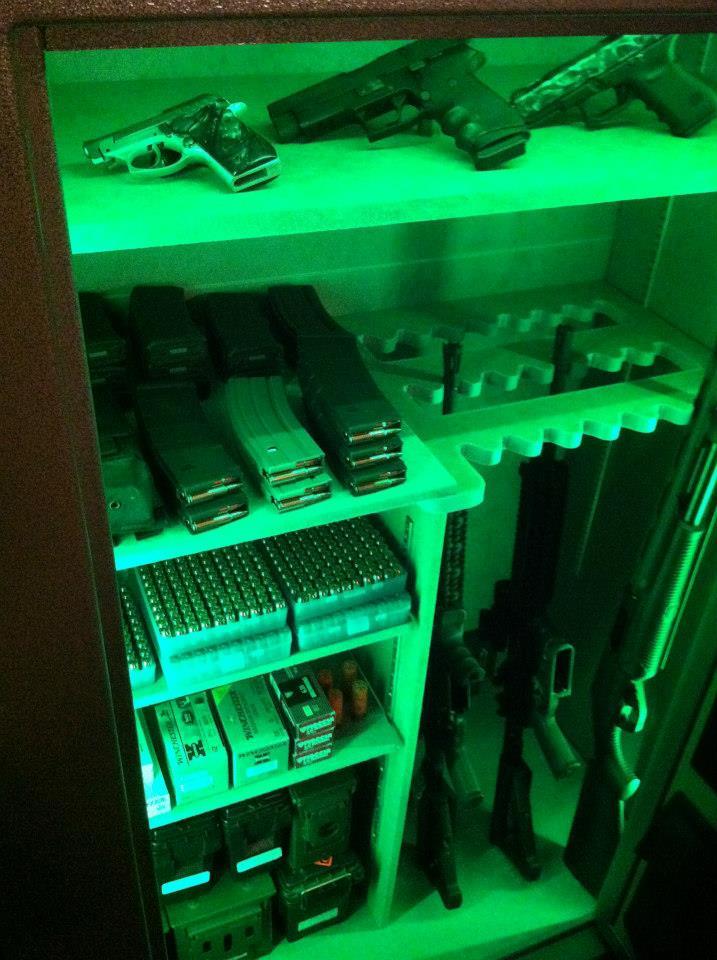 Gun Case / Showcase LED light - all colors with remote