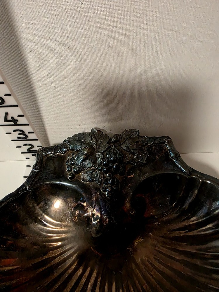 Reed & Barton Shell Dish Dishware Silver Plate Decorative Serving Dish Scalloped