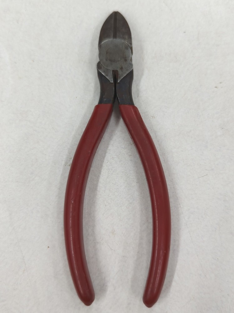 2pc Klein Tools D228-8 8" & D252-6 6" Lineman Diagonal-Cutting Pliers Set