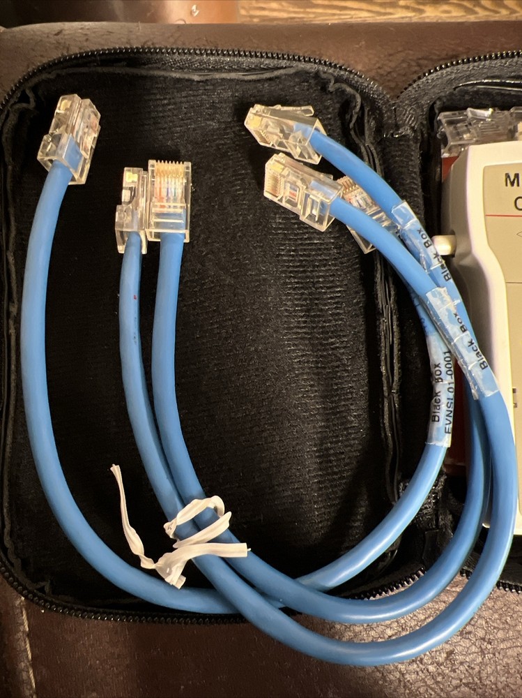 Intellinet Multifunction Cable Tester Multi-Network Terminator