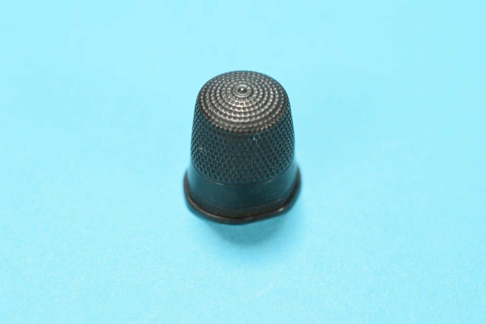 Vintage Sterling Silver #9 Thimble -- 2069