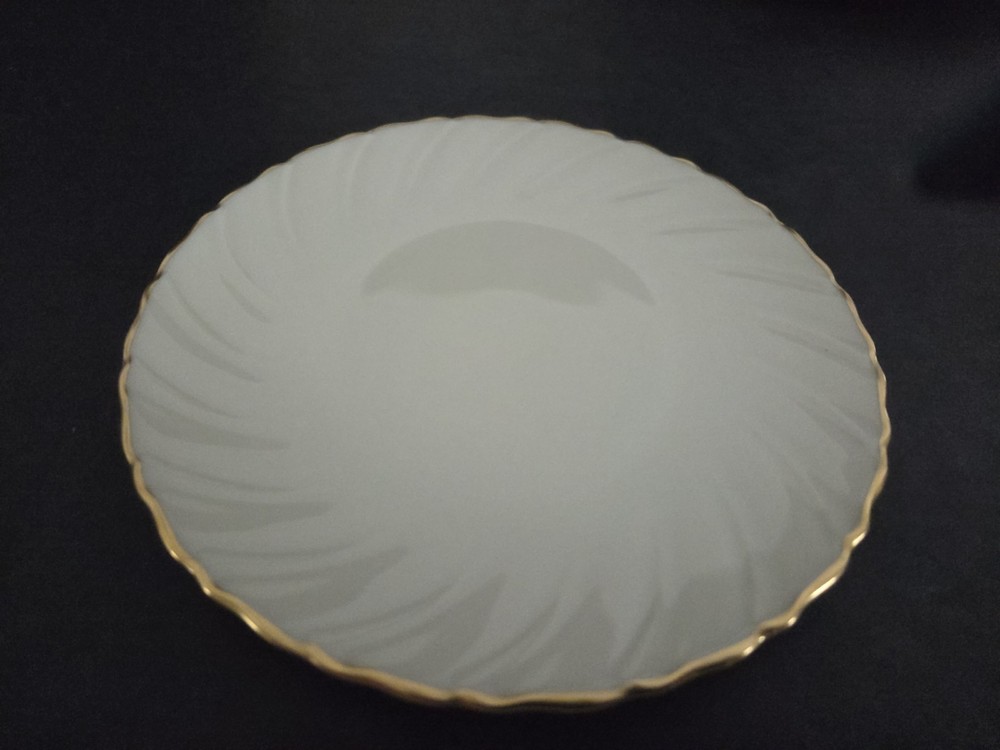 Laurent Lenox 5pc. Place Setting Gold Trim