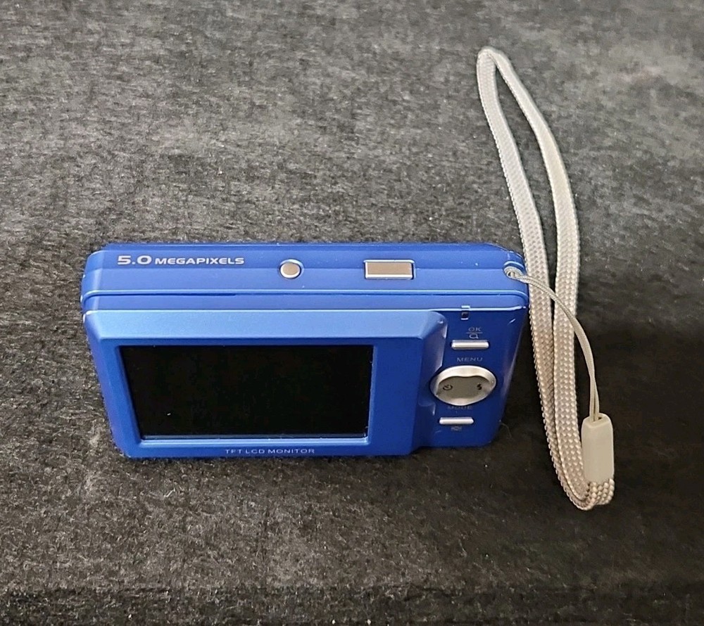 Hitachi Digital Camera HDC-57IEBL 5MP Blue TESTED