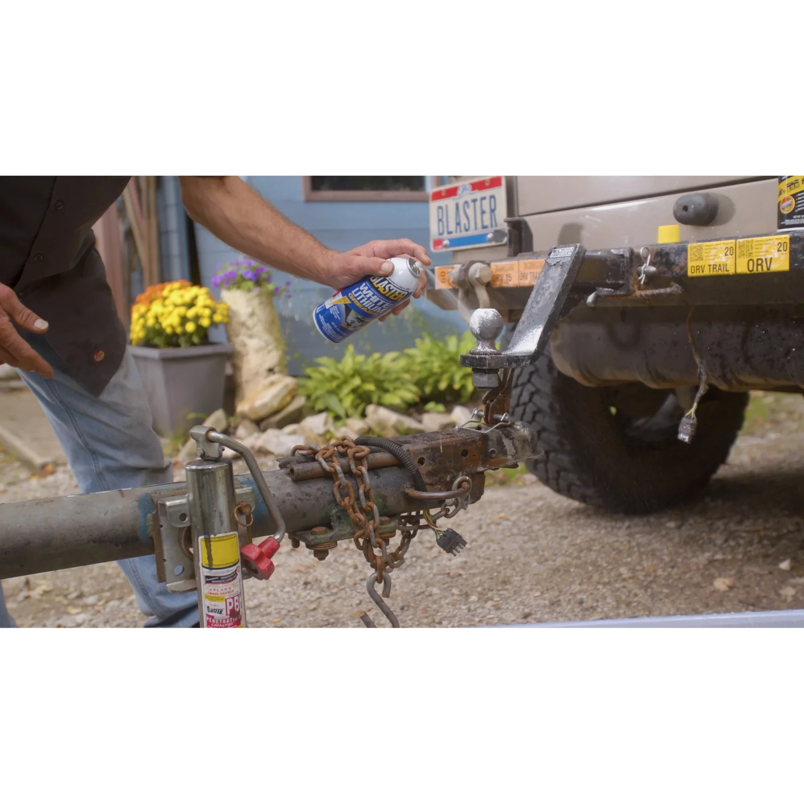 11 oz. High-Performance White Lithium Grease Spray