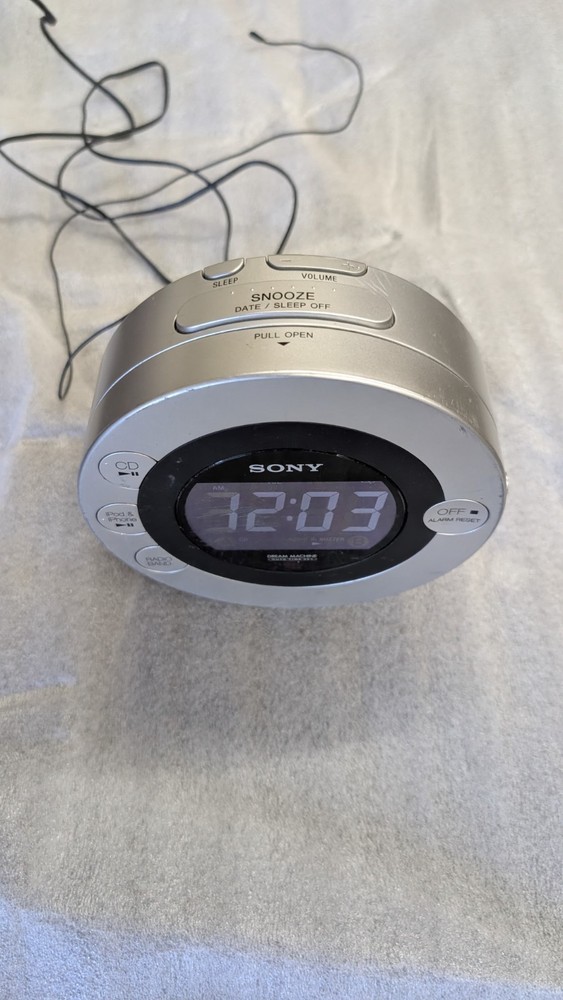 Sony Dream Machine Clock Radio CD Player iPod iPhone Dock Digital Silver