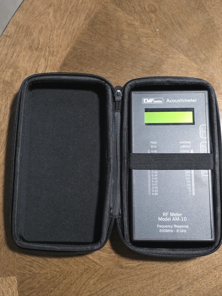EMFields Acoustimeter RF Meter AM-10 – Excellent Condition – With Case