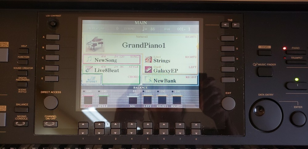Yamaha Clarinova CVP-309GP