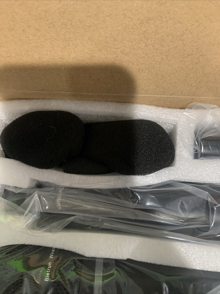 Bietrun Rechargeable Wireless Microphone for Singing Open Box Mew