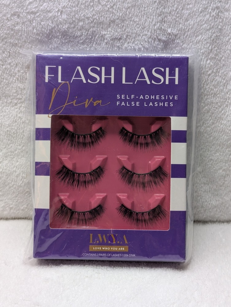 LWYA Flash Lash Diva Self-adhesive False Lashes New Sealed