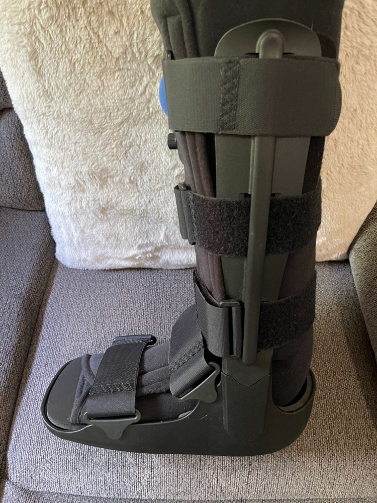 walking boot advantage elite orthopedics large