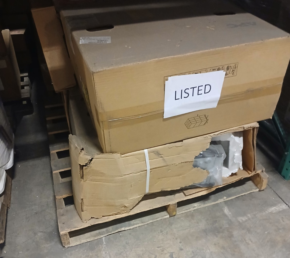 APC Smart UPS SMT2200 NO BATTERIES