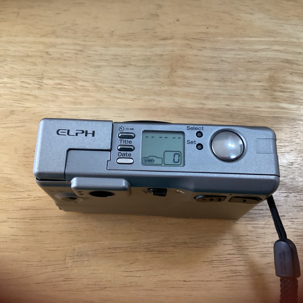CANON ELPH / Point & Shoot Film Camera - Functions Tested - Flash doesn't close