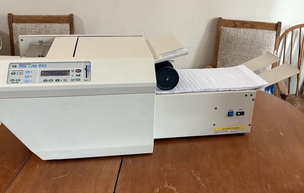 FORMAX FD2052 High-Volume Folder Sealer w/Conveyor