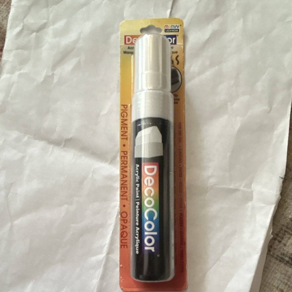 DecoColor Acrylic Paint Marker White