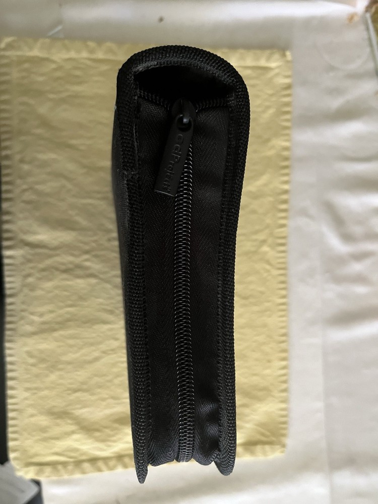 CDProjects CD Carrying. Case, Zippered, 68 CD Capacity