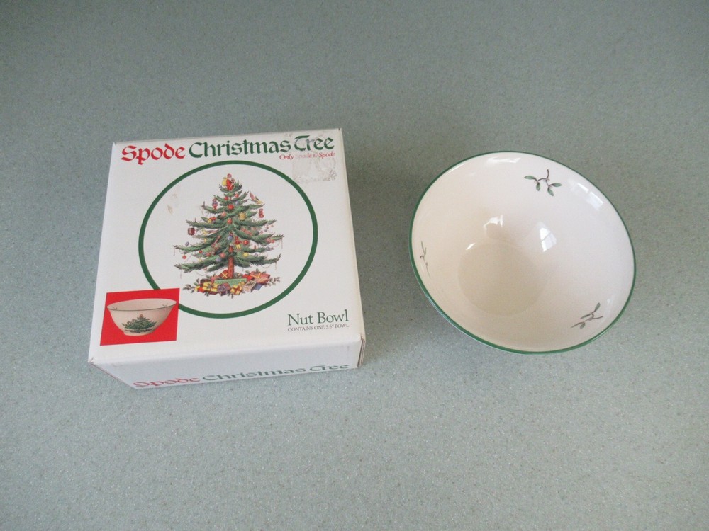 Spode Christmas design Nut Bowl