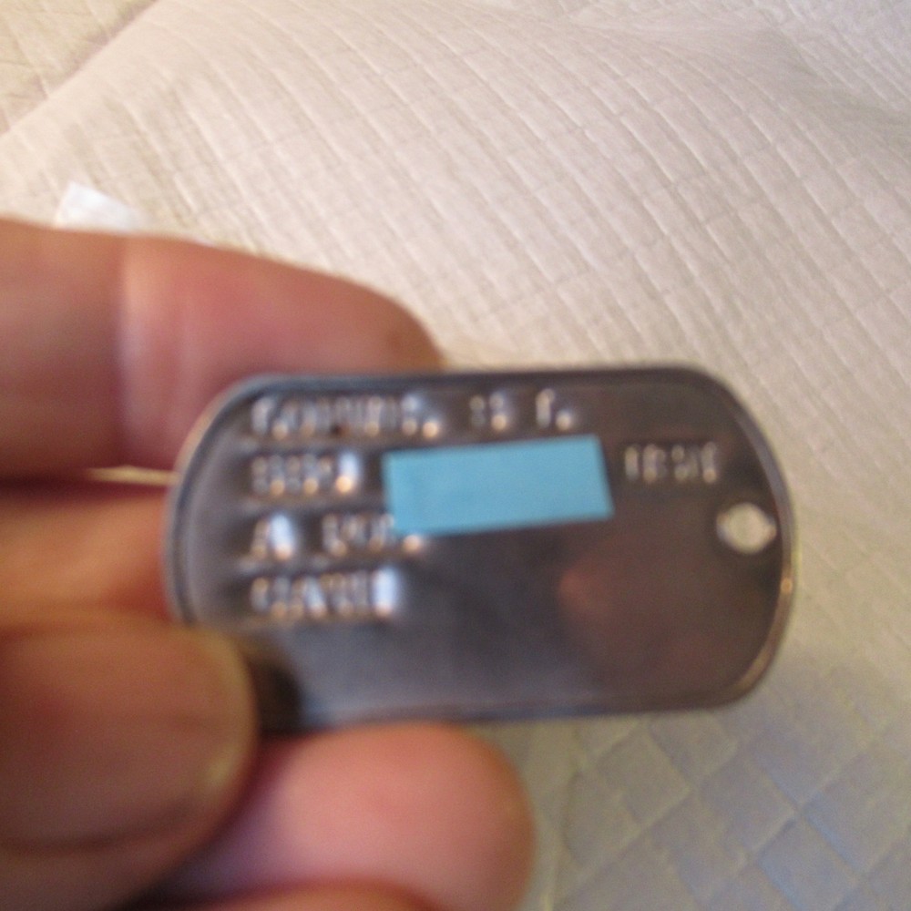 VINTAGE US MILITARY SINGLE DOG TAG S L LOEWE