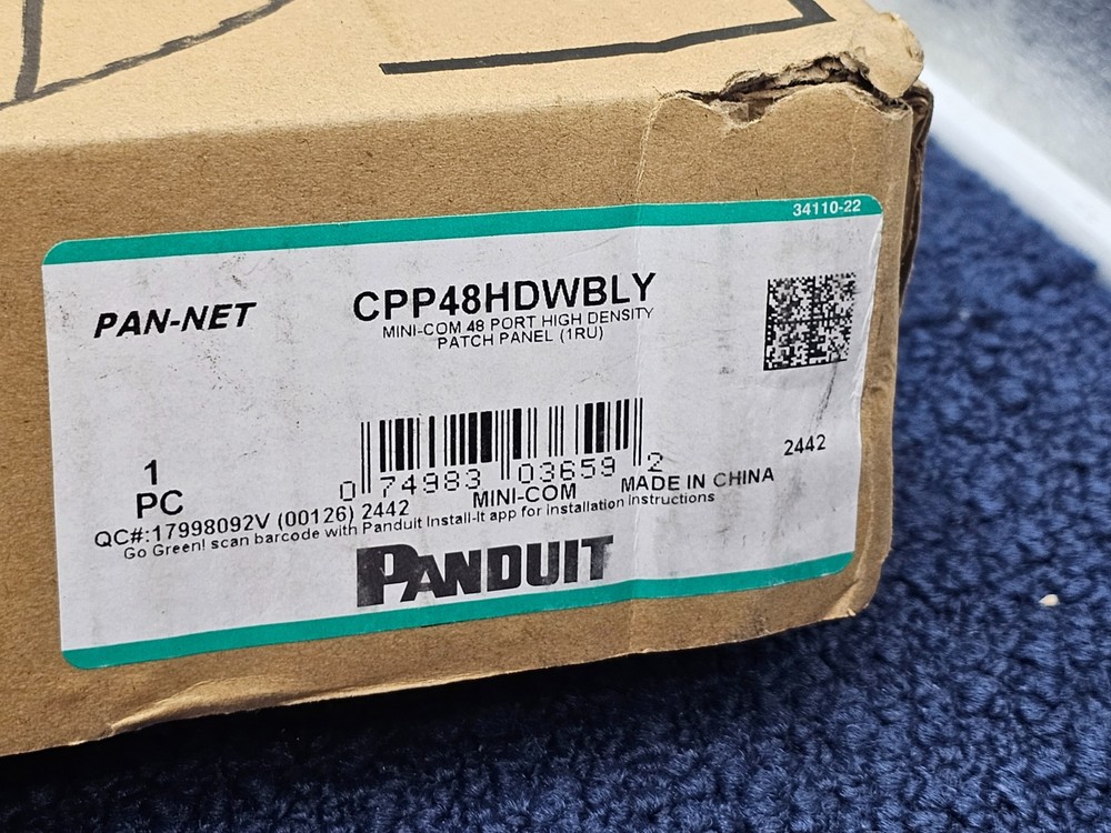 Panduit CPP48HDWBLY Mini-Com® Patch Panel 48 Port 1 RU BL