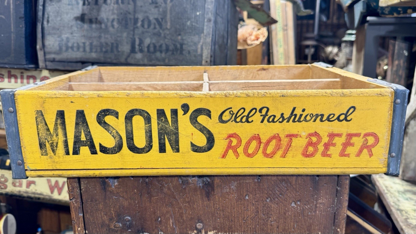 Rare Vintage Mason's Root Beer Yellow Wood Soda-Pop Crate Poplar Bottle CO Clean