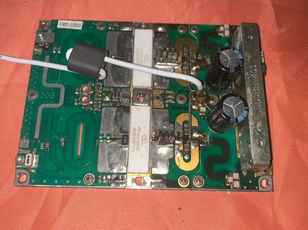 UHF AMPLIFIER 400Wmax PTF A43002E Card - Pallet 190-930 Mhz Gain 16 Db 32v