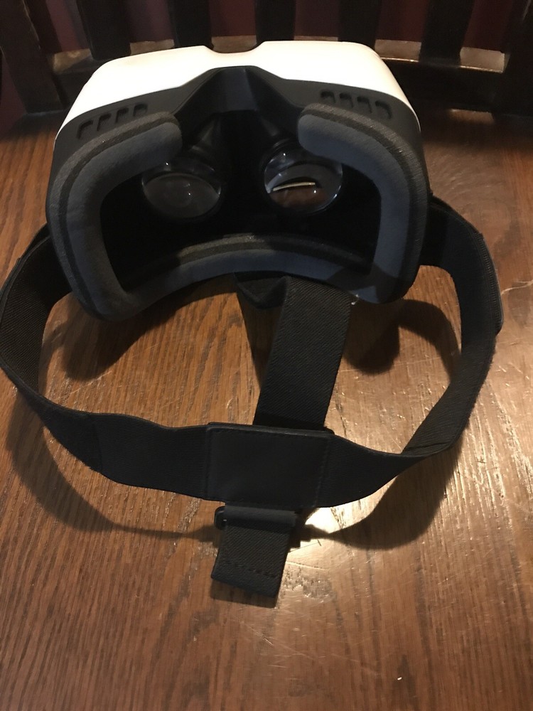 Ziess Vr One Plus Virtual Reality Headset