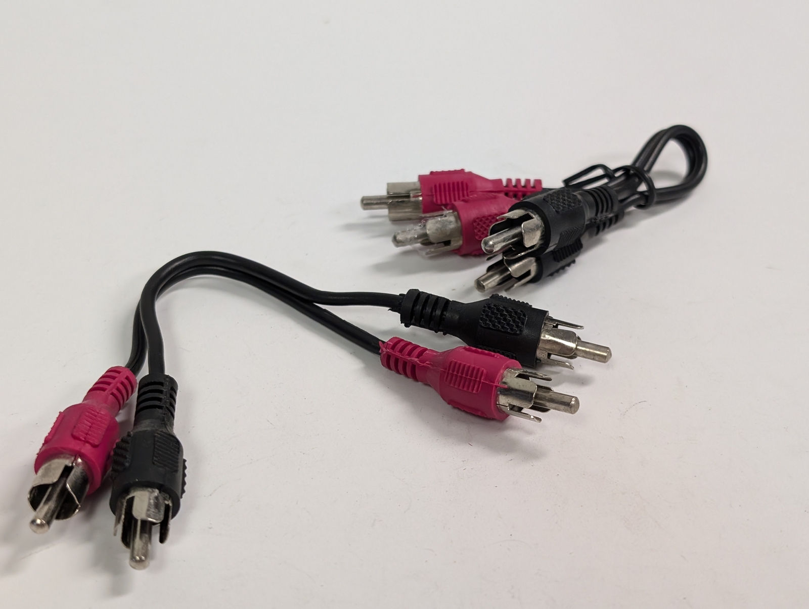 6.5" DUAL RCA PLUG TO DUAL RCA PLUG SHIELDED AUDIO JUMPER CABLE (2 PACK)