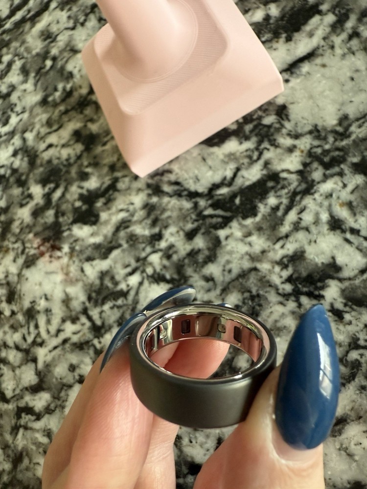 Oura Ring Gen 4 Stealth Size 11 *Ring Only*