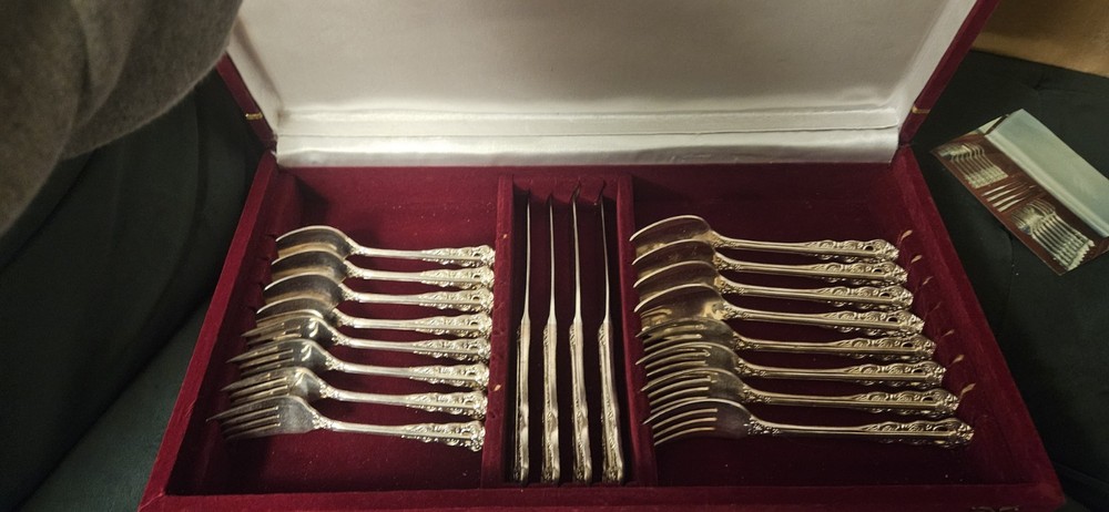 Vintage Ecko Eterna Lilliane Silverplate Korea Silverware 20pc