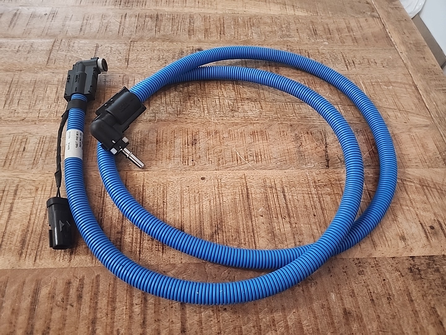 FREIGHTLINER 04-31886-340 Diesel Exhaust Fluid DEF Urea Line - Double Connection