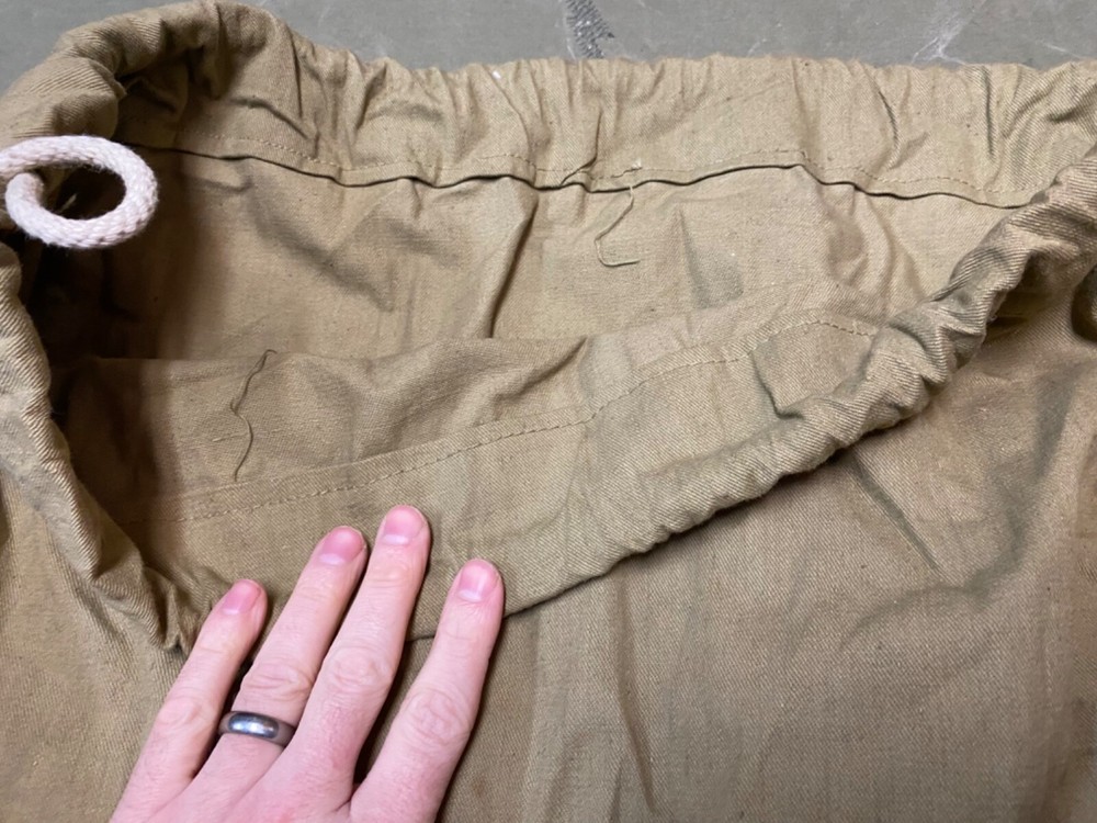 ORIGINAL WWII US ARMY INFANTRY BARRACKS LAUNDRY CARRY BAG- KHAKI, TAGGED 1942