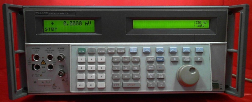 Fluke 5500A Multi-Function Calibrator
