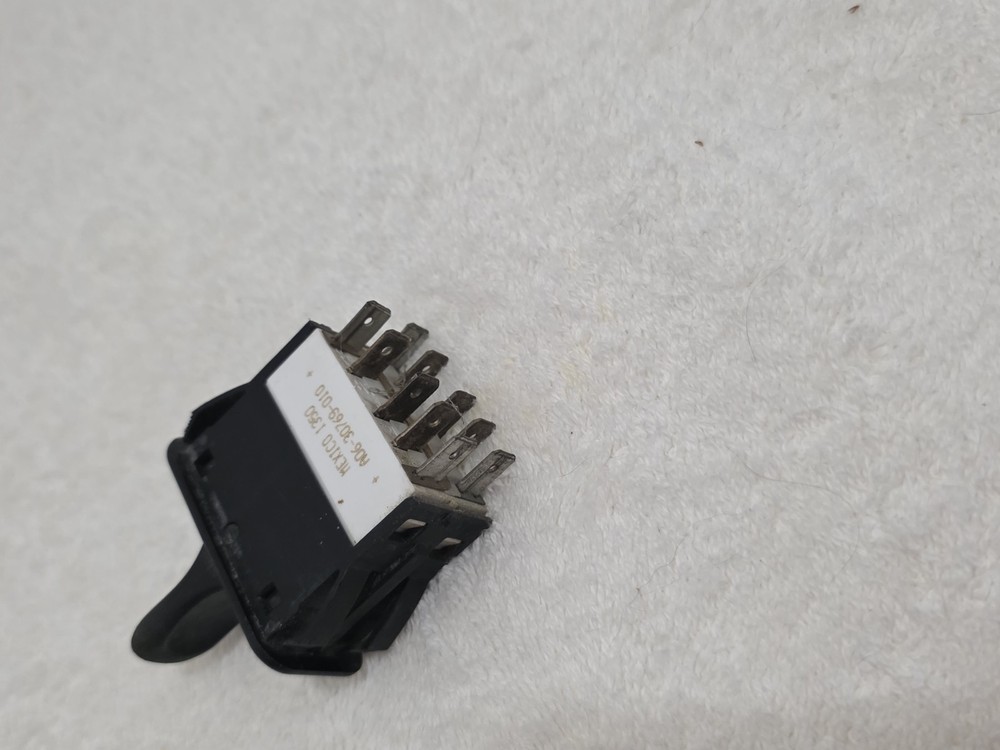 Freightliner Headlight Dash Switch