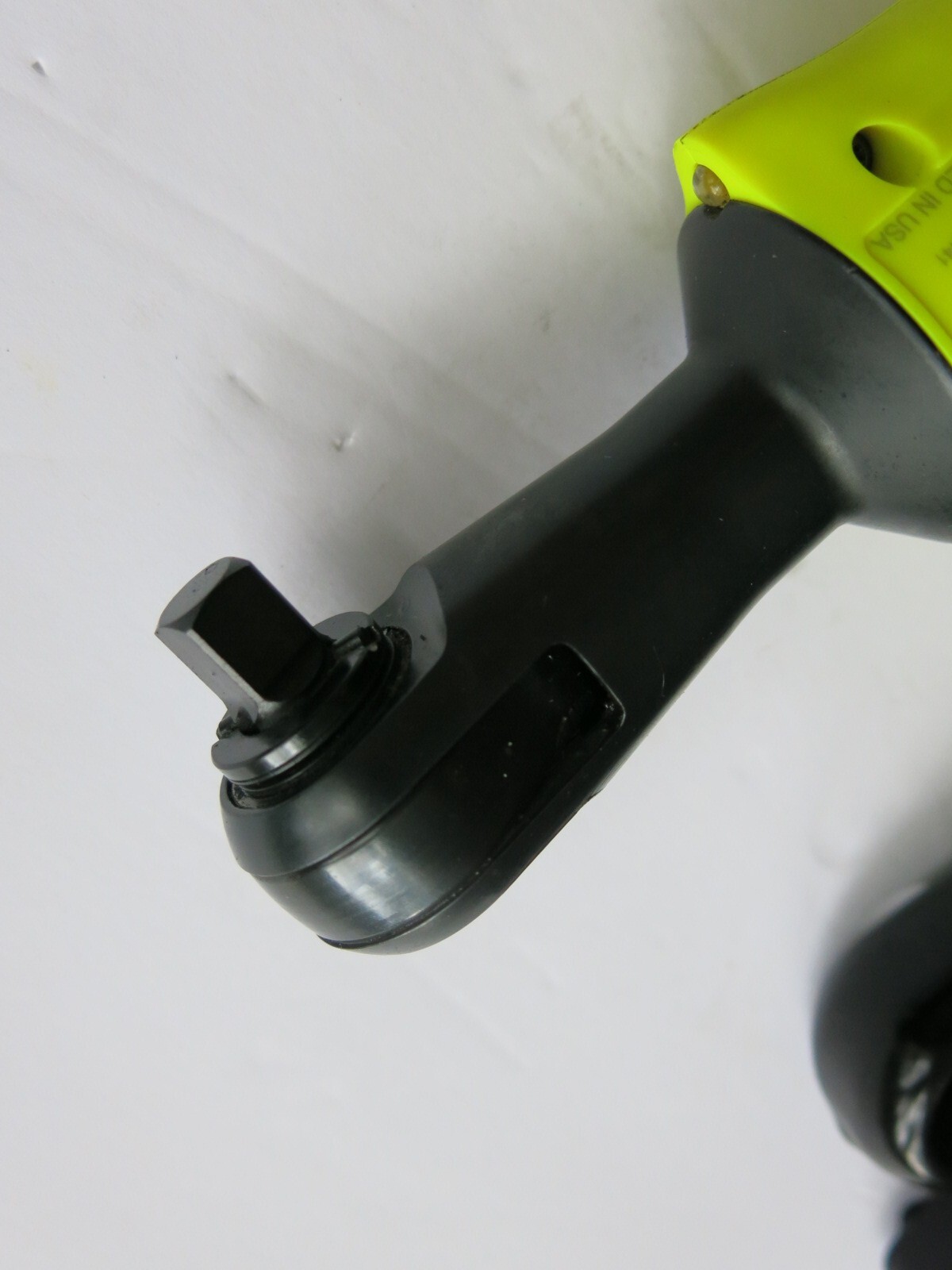 Snap-On CTR761 Hi-Viz 3/8" 14.4v Cordless Ratchet Battery & Charger Set