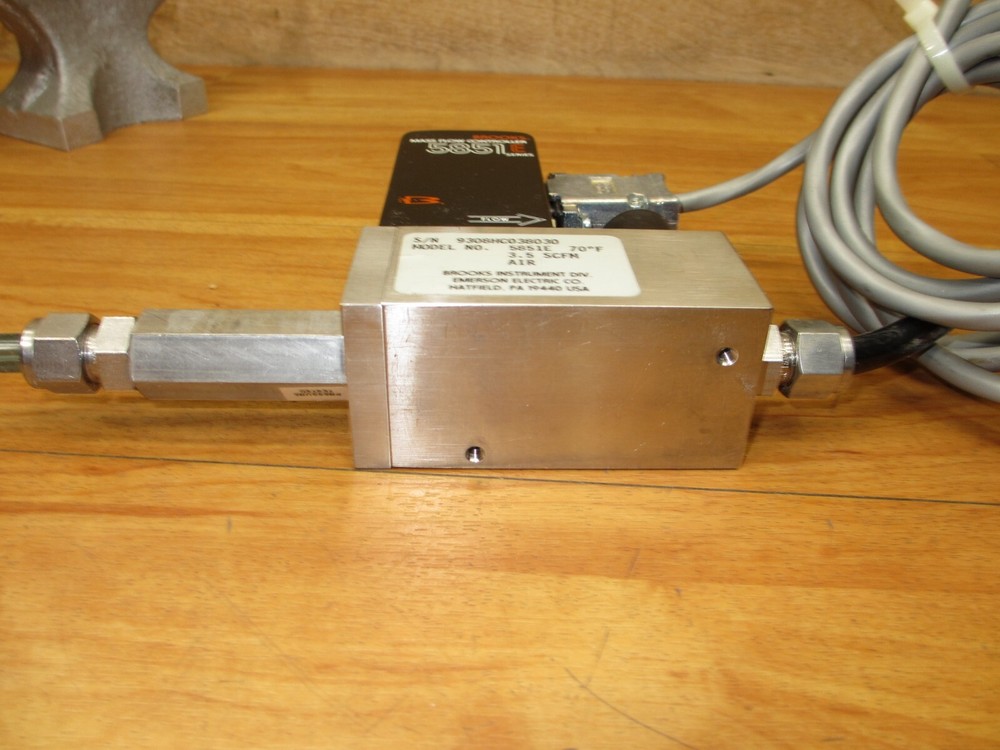 Brooks 5851E *USED* Mass Flow Controller 3.5 SCFM AIR