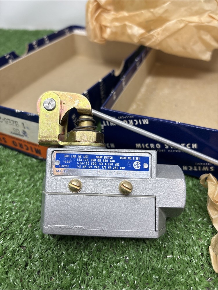 Micro Switch BZE6-2RQ62 Limit Switch With Rod Actuator