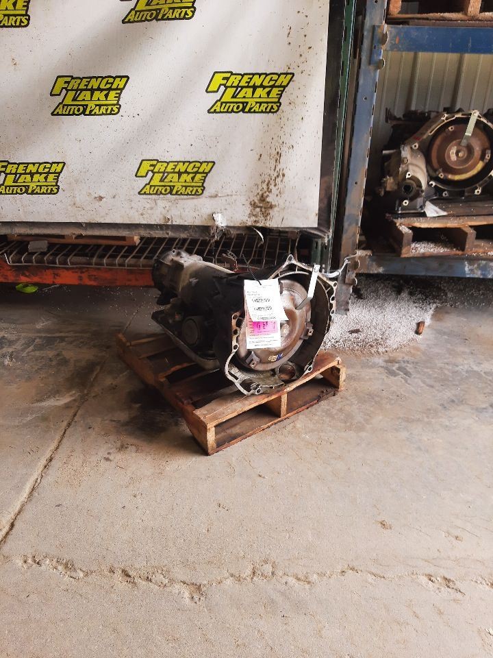 Automatic Transmission 5.3L 4WD 4X4 Fits 2001 SUBURBAN 1500 1327603