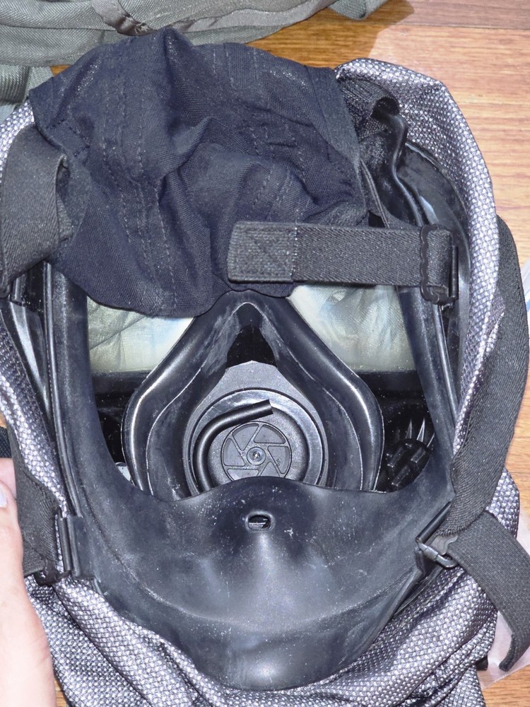 M-53 Gas Mask With Mic - Medium