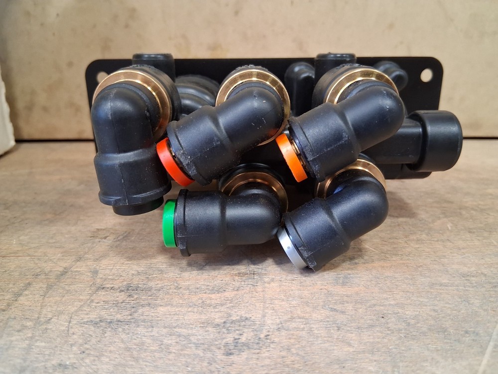 BENDIX DASH BRAKE VALVE 5018673 K033615
