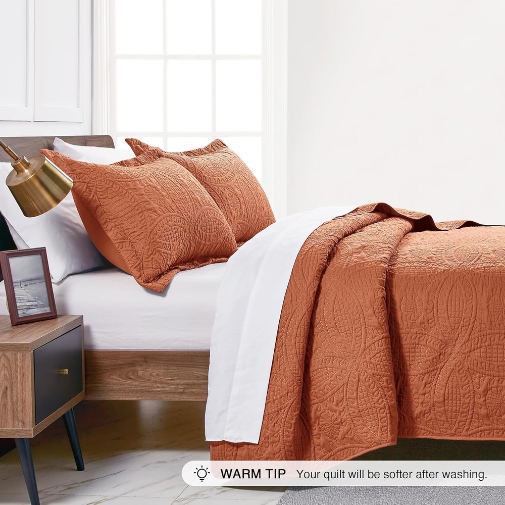 Lightweight Full/Queen Bedspread Set with Soft Coin Pattern - -Round Comfort