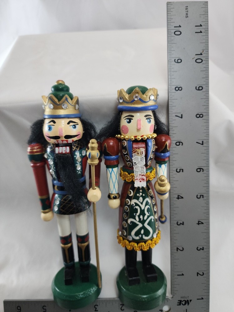 Original Vintage Terrys Village King & Queen Nutcracker Set - 8" - With Boxes