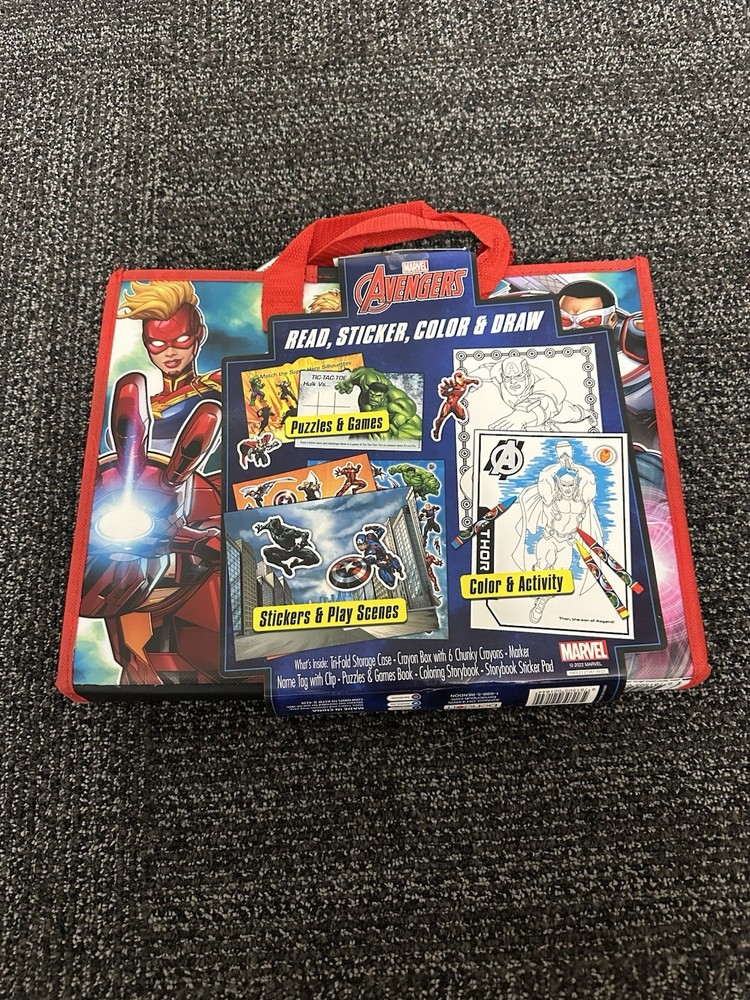 Marvel Coloring & Activity Tri-Fold Storage Case