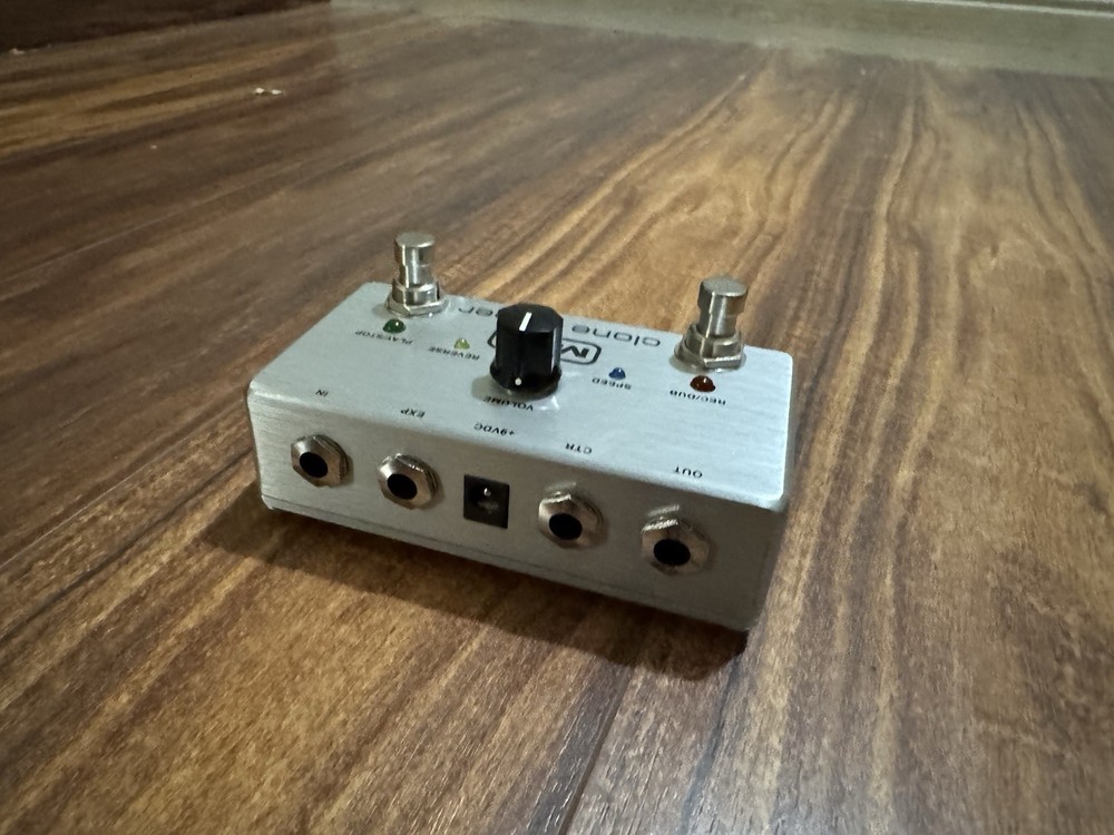 MXR M303 Clone Looper Guitar Effect Pedal