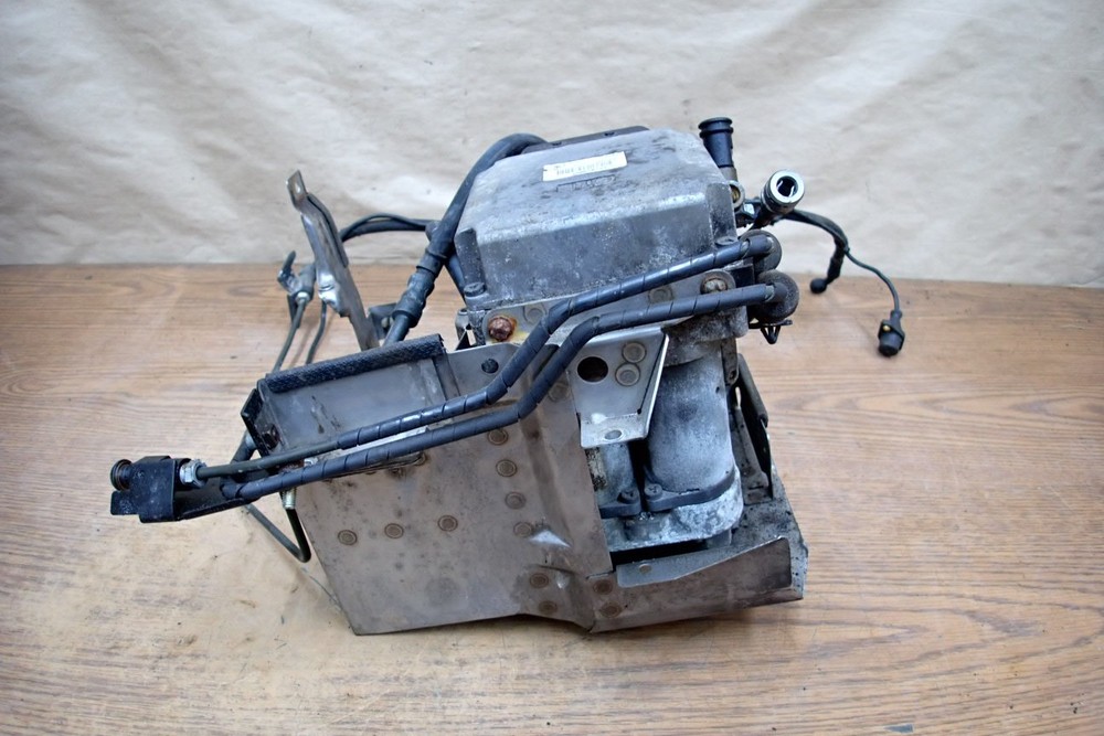 03-04 BMW K1200LT ABS PUMP CONTROL MODULE COMPUTER ASSY FTE S2AB90037