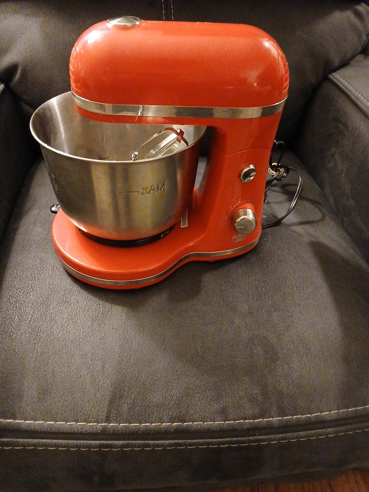 Delish by Nash compact stand mixer