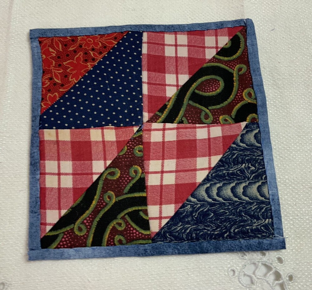 Antique Vintage Patchwork Small Doll Quilt Or Table Topper, 4 Patch W/ Triangles