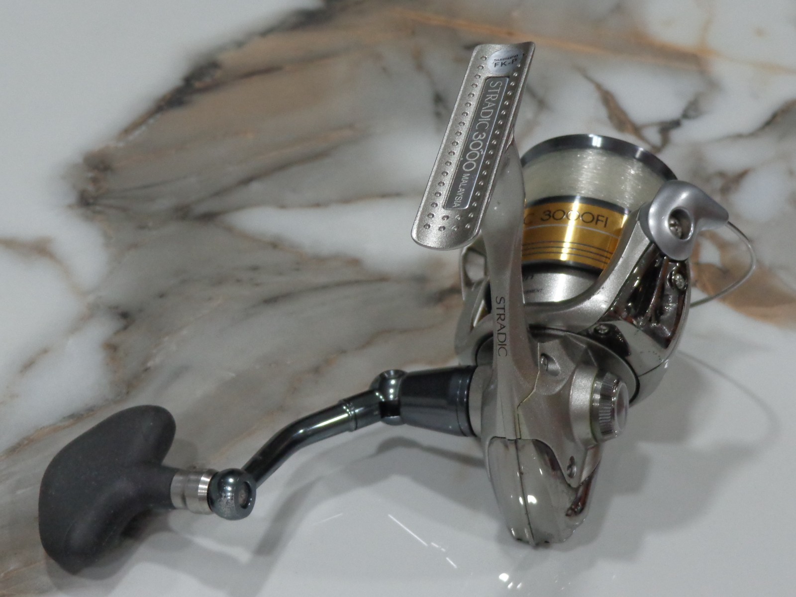 2008-2010 SHIMANO STRADIC 3000FI SPINNING REEL SUPER NICE! MUST SEE!!