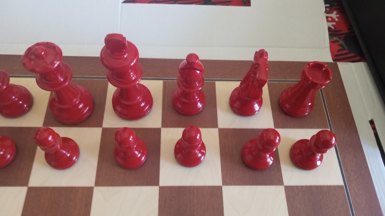 Pro Staunton Weighted Red & Ivory Chess Pieces Set 4 queens & Specialty Board